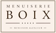 Logo Menuiserie Boix, menuisier agenceur, texte marron sur fond crème, style élégant et épuré.